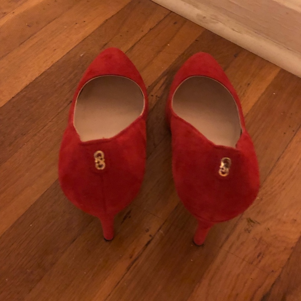 Gorgeous! Cole Hann Red pumps”